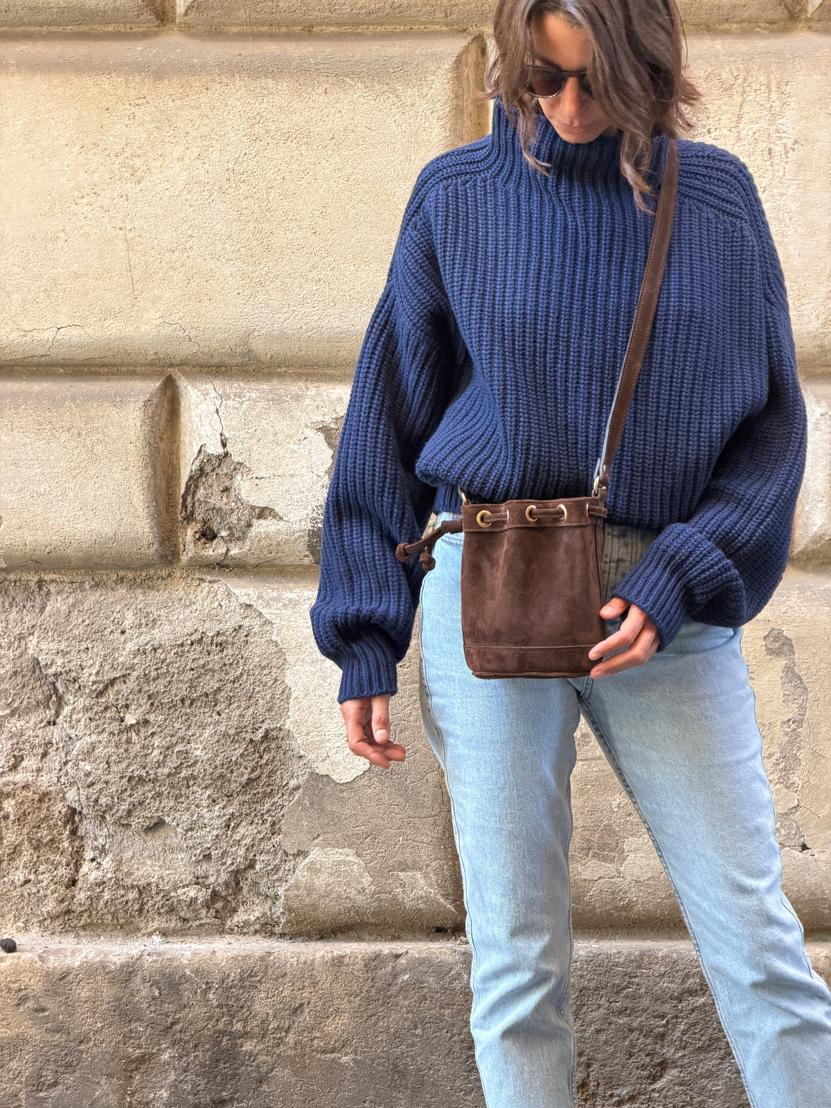 Amira Mini Bucket