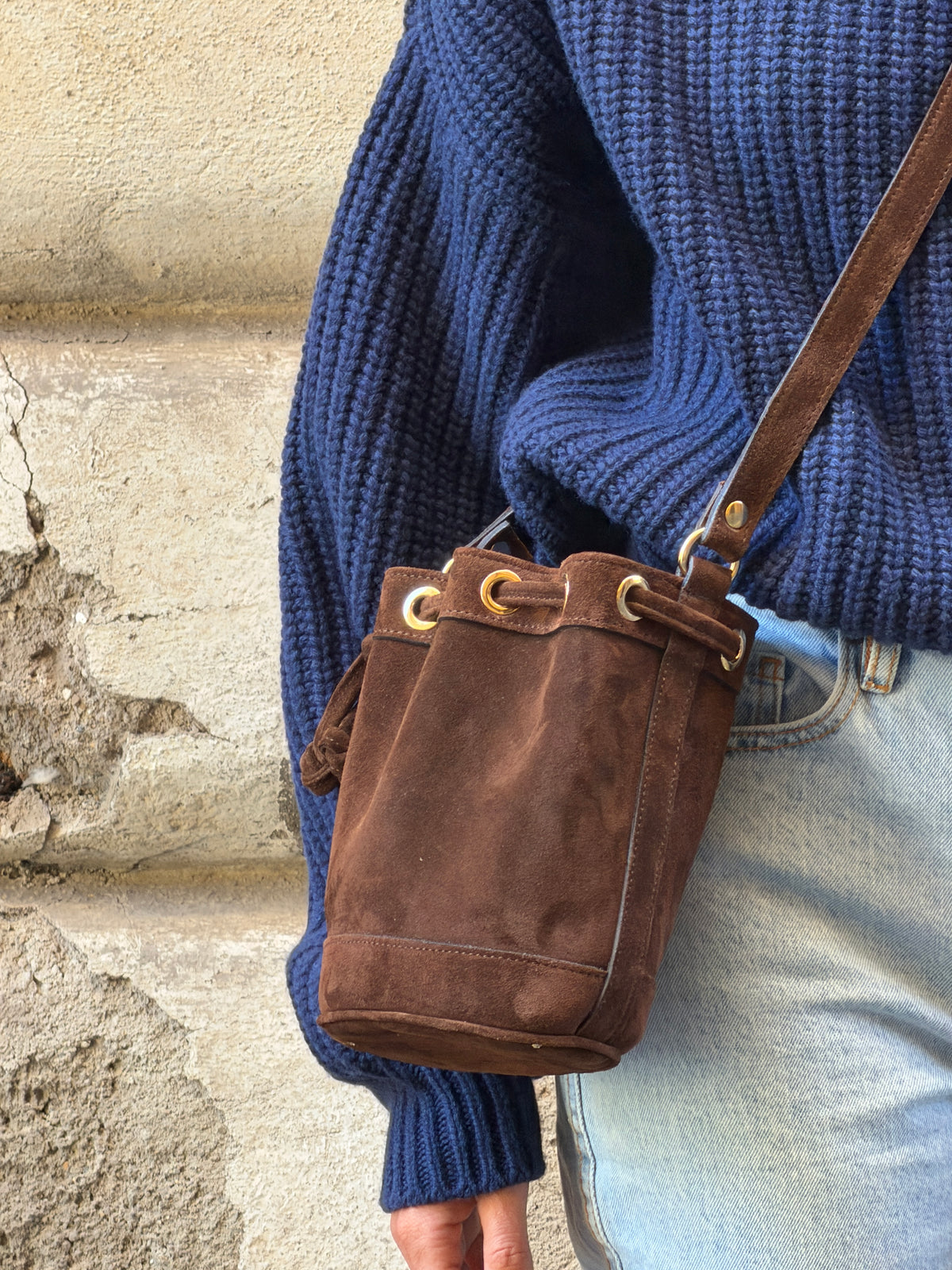 Amira Mini Bucket